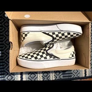 Classic Slip-On Platform- Sz 9 Wmn (7.5 Mens) Used